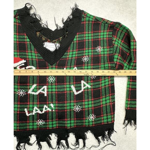 Christmas Sweater Womens Size Large With Love Derek Plaid Crop Off Shoulder - Picture 4 of 6
